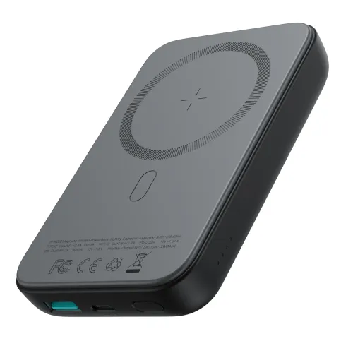 jr-w020-black-500x500 Joyroom JR-W020 20W Magnetic Wireless Charging Power Bank 10000mAh - Image 1
